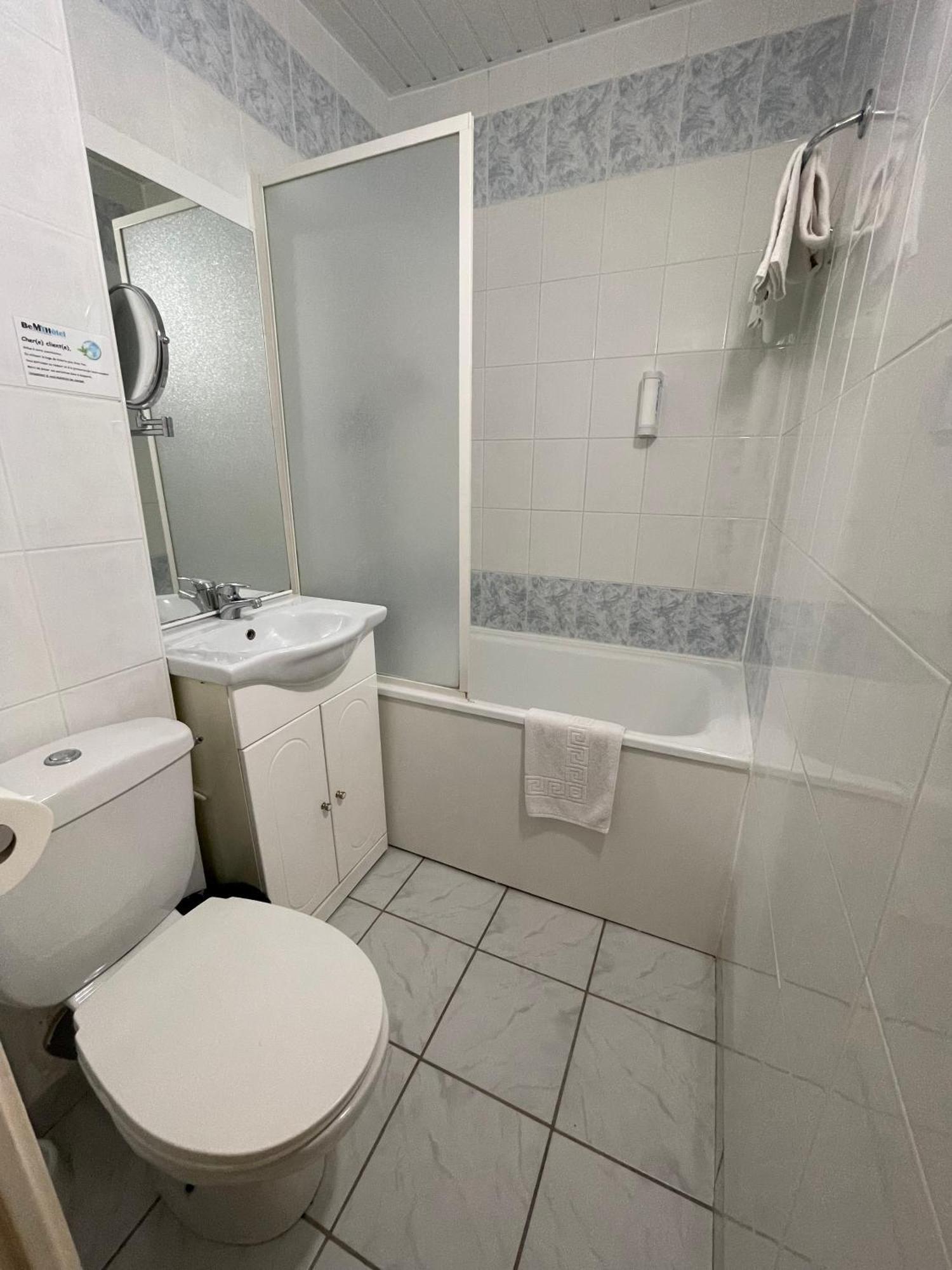 Be Myhotel Évreux Zewnętrze zdjęcie