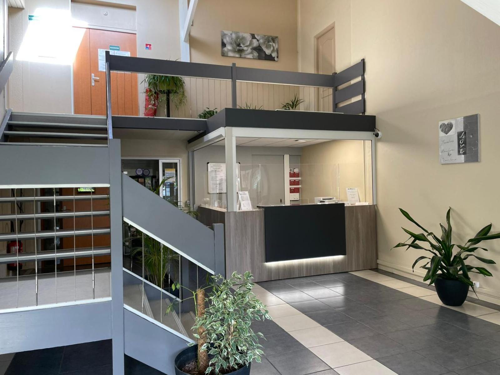 Be Myhotel Évreux Zewnętrze zdjęcie